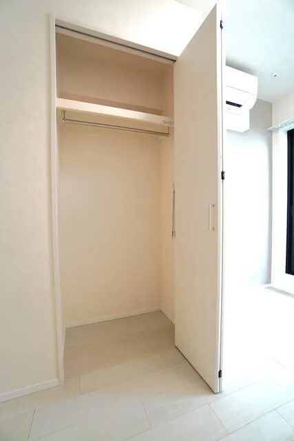 CREATIF Bunkyo Sendagi - Interior - ["Flooring", "Wood", "Floor"]
