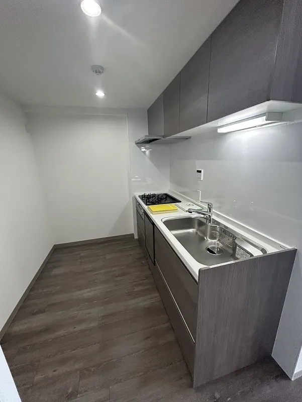 Glück Maison F Toyonaka XV - Interior - ["Flooring", "Floor", "Major appliance"]