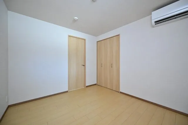 CENTRAL GARDEN RESIDENCE TOKYO - Interior - ["Flooring", "Floor", "Wood flooring"]