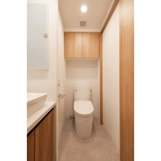 Azure Terrace Toyocho - Interior - ["Building", "Plumbing fixture", "Bathroom"]