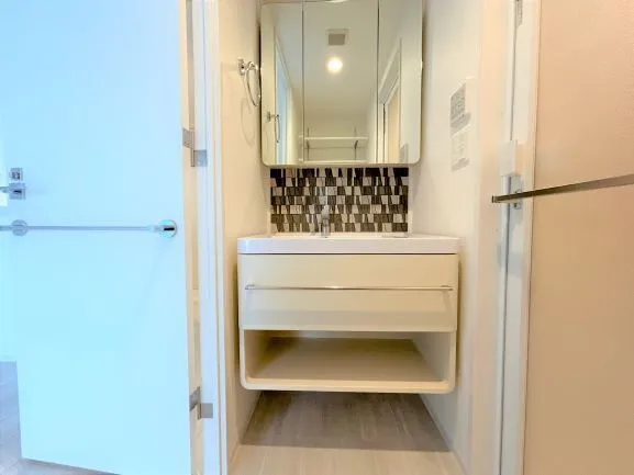 Serenite Fran Shin-Osaka - Interior - ["Flooring", "Wood", "Interior design"]