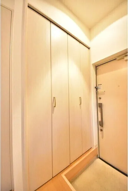 Mayspring Nagasaki - Interior - ["Wall", "Wood", "Flooring"]