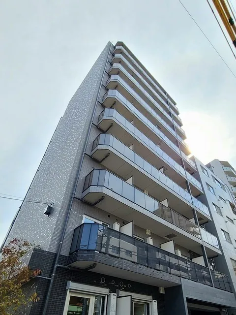 CAVANA Shinjuku Natsumesaka - Exterior - ["Cloud", "Sky", "Building"]