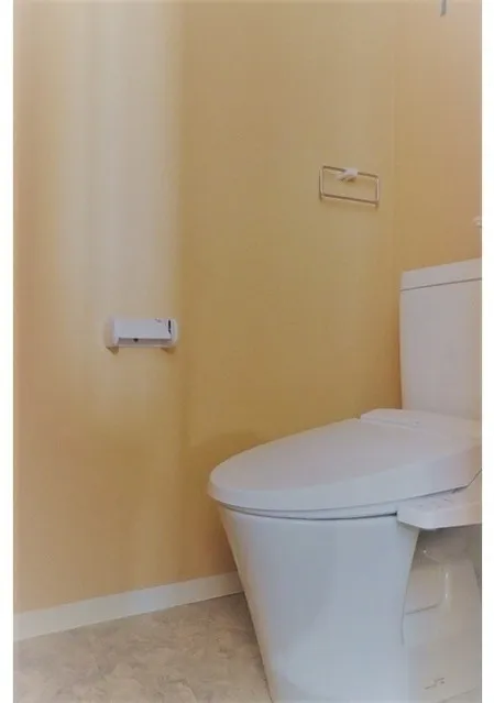 La Douceur Suginami Wada - Interior - ["Toilet seat", "Toilet", "Plumbing fixture"]