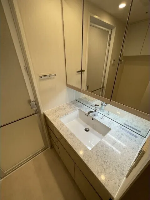 Park City Nakano The Tower Breeze - Interior - ["Bathroom Sink", "Flooring", "Plumbing fixture"]