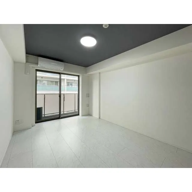 Grand Flat Sakurashinmachi - Interior - ["Building", "Window", "Fixture"]