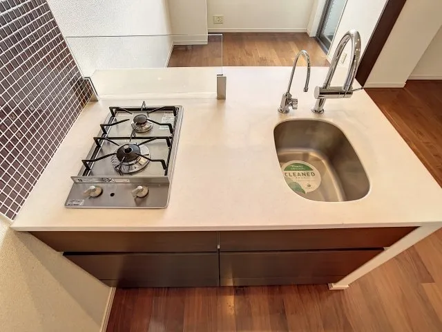 Qualia Jinnan Flats - Interior - ["Kitchen", "Kitchen Sink", "Countertop"]