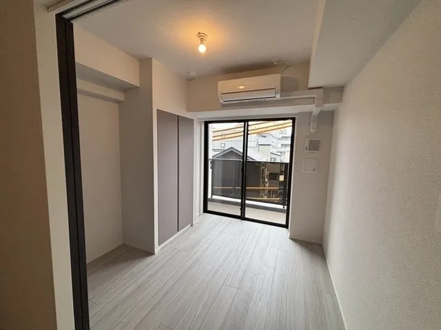 RJR Precia Omorikita - Interior - ["Building", "Fixture", "Wood"]