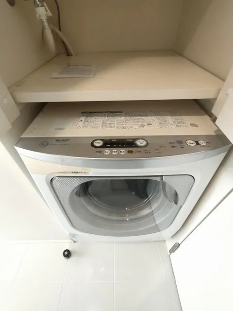 Frontier Residence The Tower Shinagawa - Interior - ["Automotive design", "Output device", "Major appliance"]