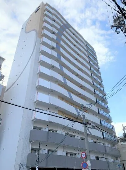 Serenite Honmachi East Lien - Exterior - ["High-rise building"]