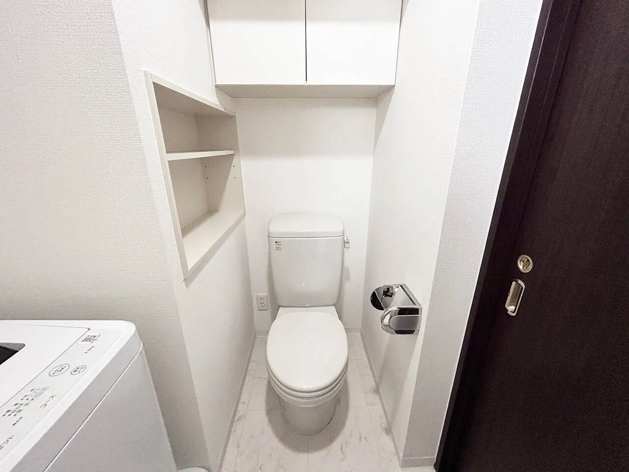 Mynavi STAY Ginza East - Interior - ["Toilet seat", "Flooring", "Floor"]