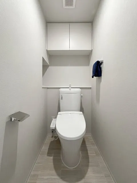 Comforia Higashi-Shinjuku - Interior - ["Toilet", "Product", "Plumbing fixture"]