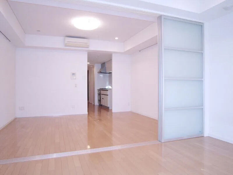 Grace Court Shirokane - Interior - ["Flooring", "Floor", "Ceiling"]