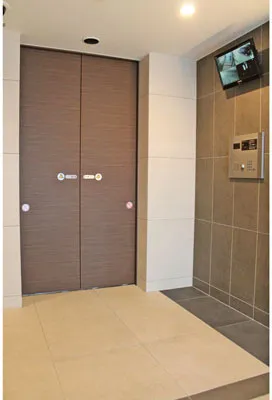 Isle Ryogoku 2nd Building - Exterior - ["Wall", "Wood", "Flooring"]