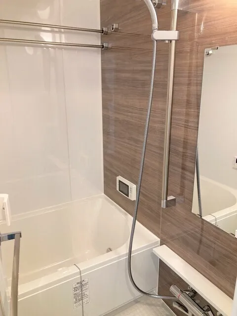 Urbanex Kikukawa III - Interior - ["Plumbing fixture", "Bathtub", "Bathroom"]