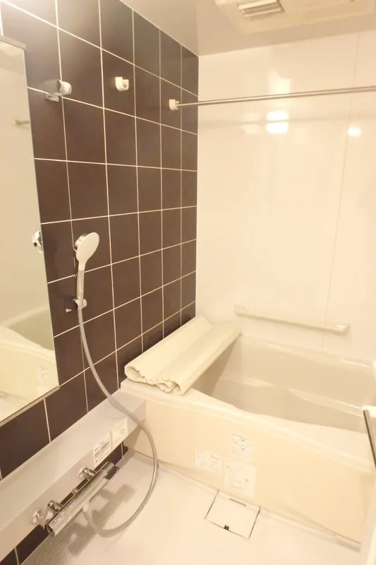 Esty Maison Toyosu Residence - Interior - ["Plumbing fixture", "Flooring", "Bathroom"]