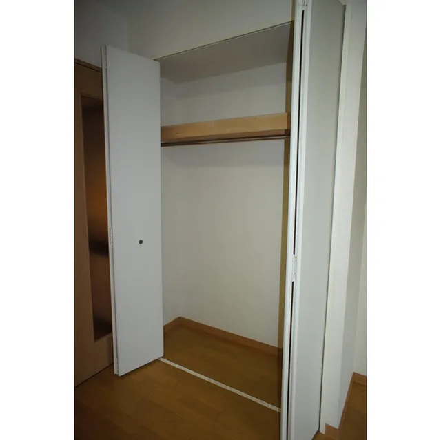 Sereno Shinagawa - Interior - ["Fixture", "Wood", "Flooring"]