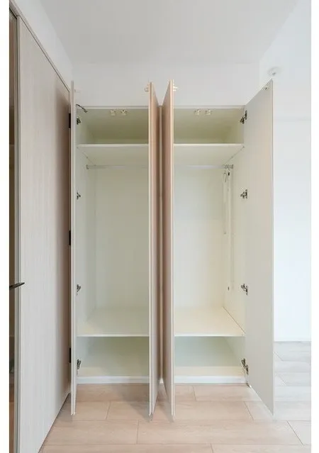 Season Flats Omorinishi - Interior - ["Wood", "Flooring", "Furniture"]