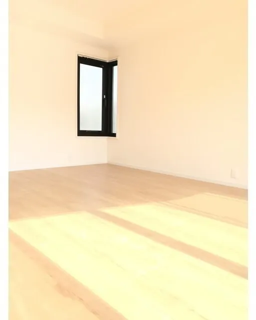 Abitation - Interior - ["Flooring", "Wood flooring", "Floor"]