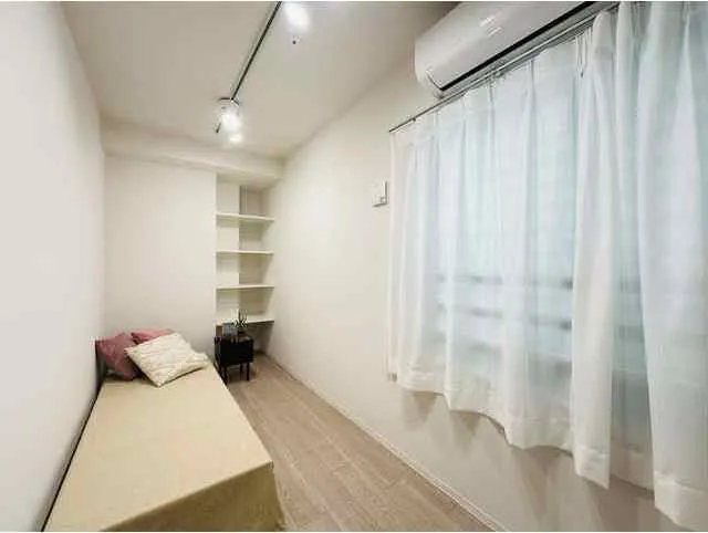Well Square Gakugei Daigaku II - Interior - ["Flooring", "Floor", "Interior design"]