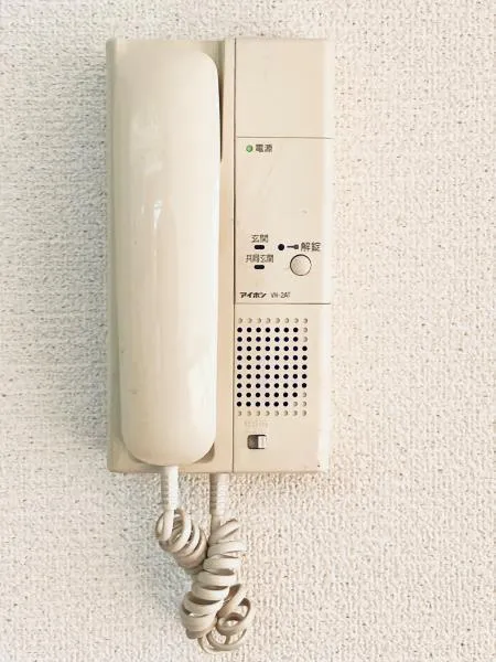 TS Omori Heim - Interior - ["Electronic device", "Telephony", "Technology"]