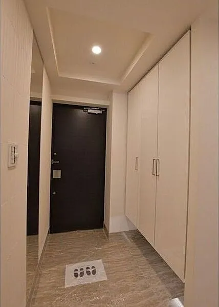 Park Court Yoyogi Hatsudai - Interior - ["Flooring", "Floor", "Wall"]
