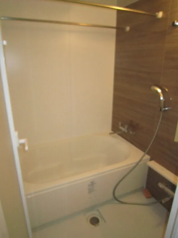 Court Hills Takanawa - Interior - ["Plumbing fixture", "Bathroom", "Flooring"]