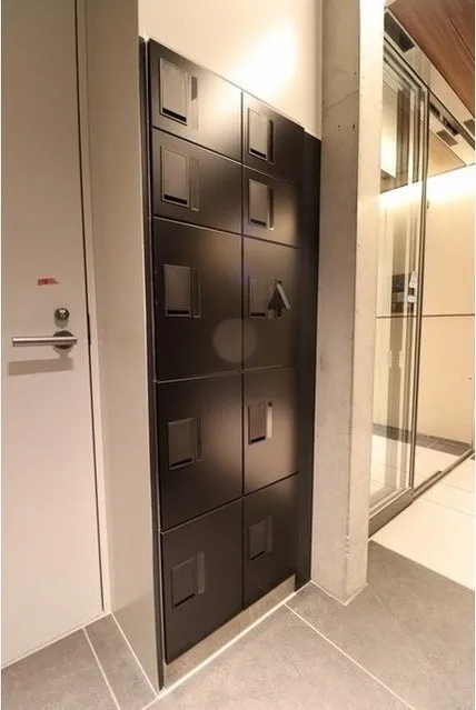 Well Square Ism Ebisu - Other - ["Grey", "Glass", "Locker"]