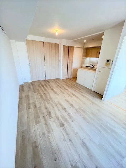 Residia Tower Kamiikebukuro (Tower Building) - Interior - ["Flooring", "Floor", "Wood"]
