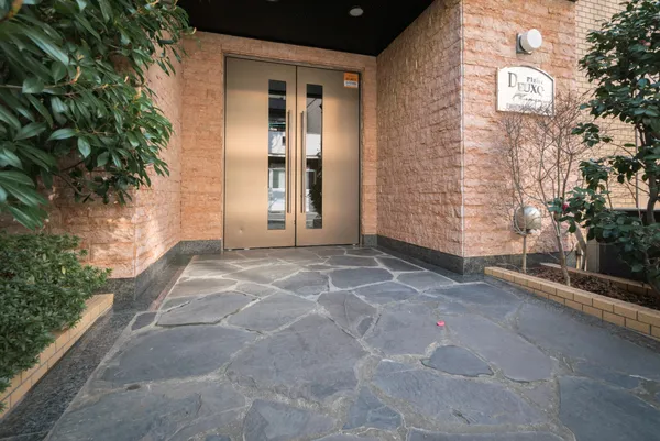 Preal Deux Ueno NORTH - Exterior - ["Flooring", "Floor", "Door"]