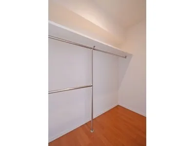Premier Knotty Yutenji - Interior - ["Property", "Room", "Wall"]