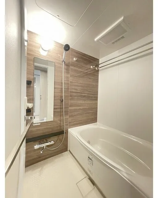 Wellis Urban Sumiyoshi East - Interior - ["Flooring", "Floor", "Plumbing fixture"]