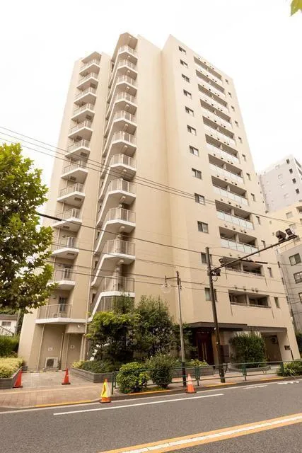 Verdure Takadanobaba - Exterior - ["High-rise building", "Condominium", "Apartment"]