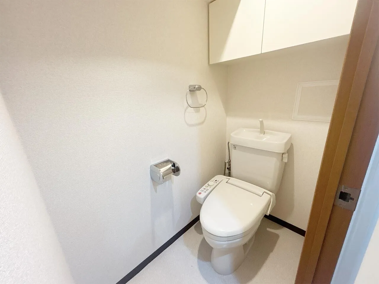Mynavi STAY Urban Suite Jimbocho Station - Interior - []