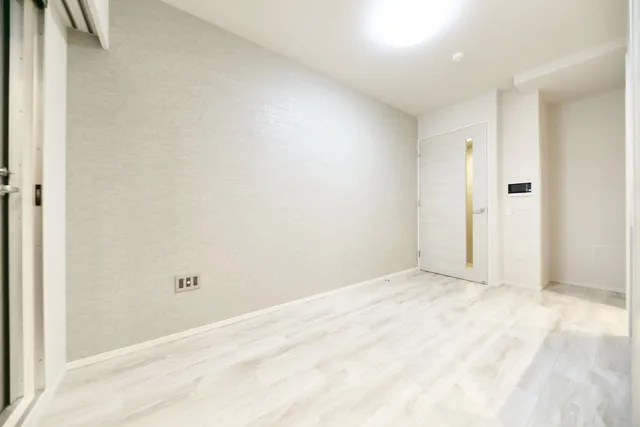 BCN Residence Hatchobori - Interior - ["Property", "Window", "Fixture"]