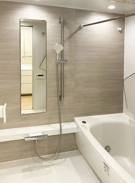 Famille Grand Yoyogi Nishihara Dexter House - Interior - ["Bathroom", "Plumbing fixture", "Flooring"]
