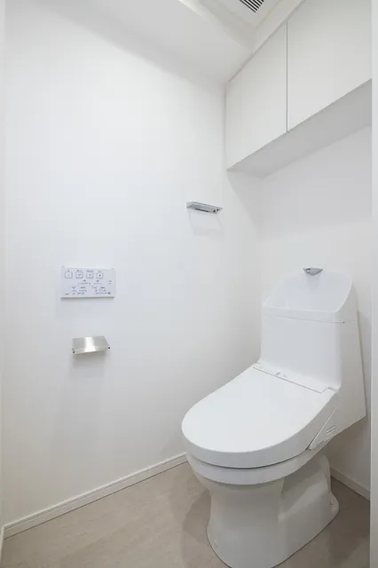 Park Axis Shinjuku Nishiochiai - Interior - ["Toilet seat", "Flooring", "Plumbing fixture"]