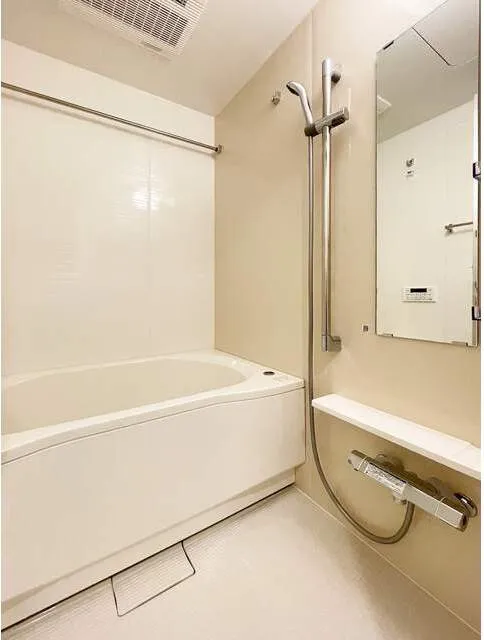 IPSE Yoyogi Uehara - Interior - ["Flooring", "Floor", "Plumbing fixture"]