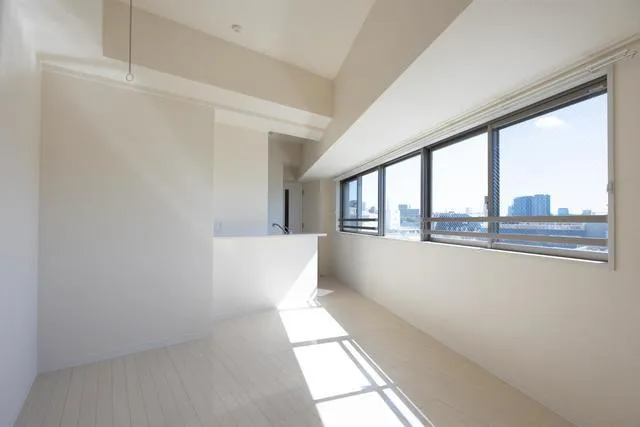 SK-ONE Ichigaya - Interior - ["Window", "Building", "Fixture"]