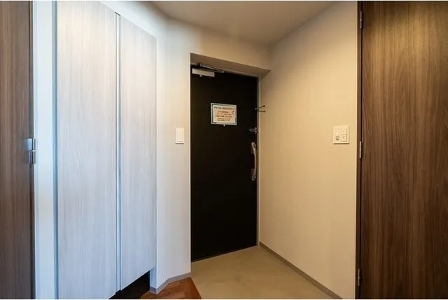 Well Square Shinjuku Toyama - Interior - ["Flooring", "Wood", "Floor"]