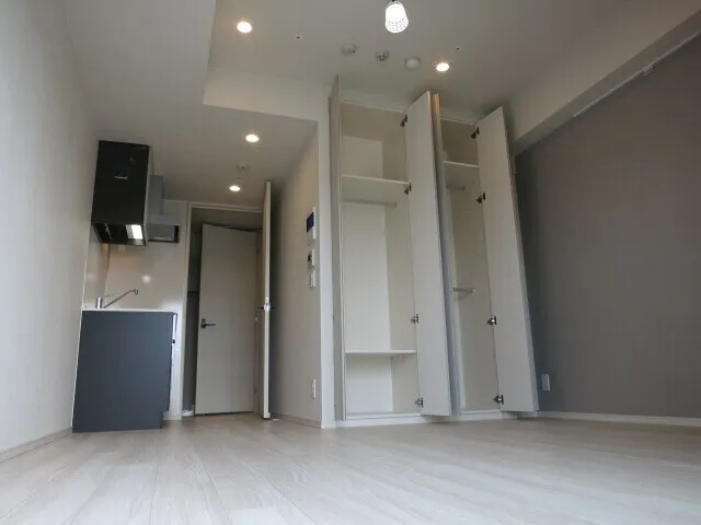 Le Fon Progres Ueno Park - Interior - ["Floor", "Flooring", "Apartment"]