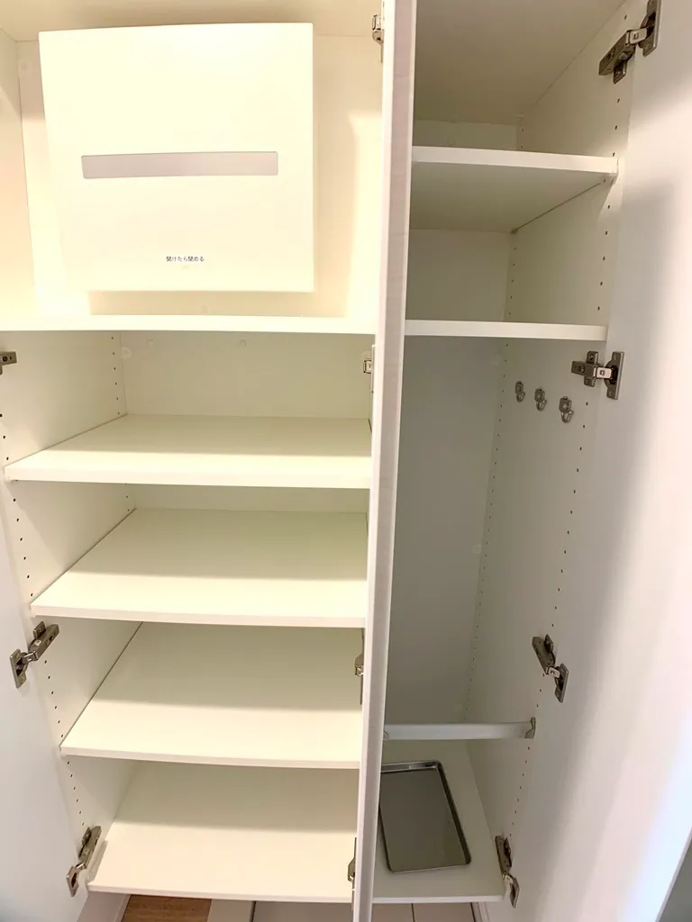 Urban Core Tsukishima - Interior - ["Wood", "Household hardware", "Cabinetry"]