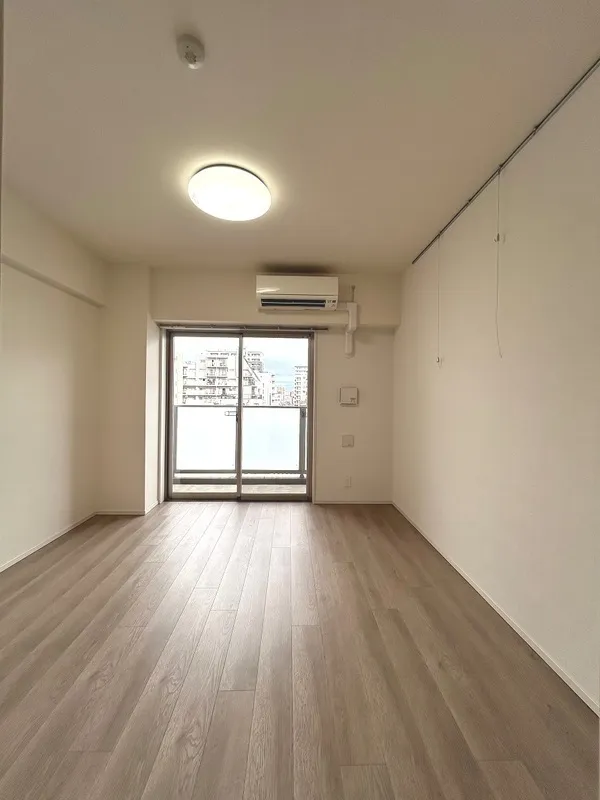 Orchid Residence Morishita - Interior - ["Flooring", "Floor", "Ceiling"]