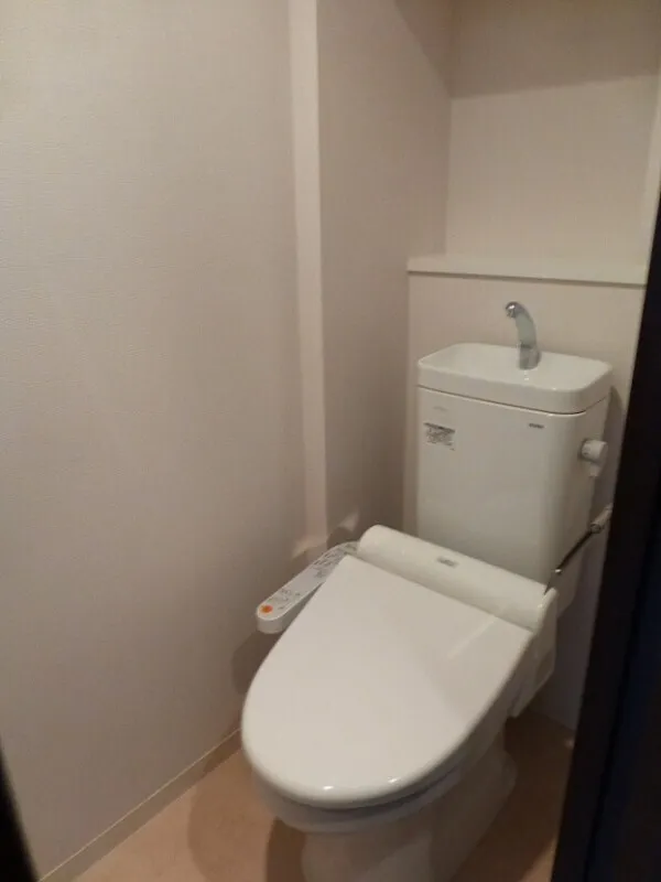 RESIDIA Nakanobu II - Interior - ["Toilet seat", "Toilet", "Plumbing fixture"]