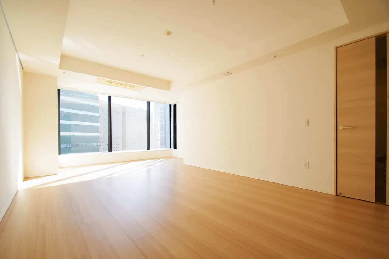 Central Park Tower La Tour Shinjuku - Interior - ["Building", "Window", "Fixture"]