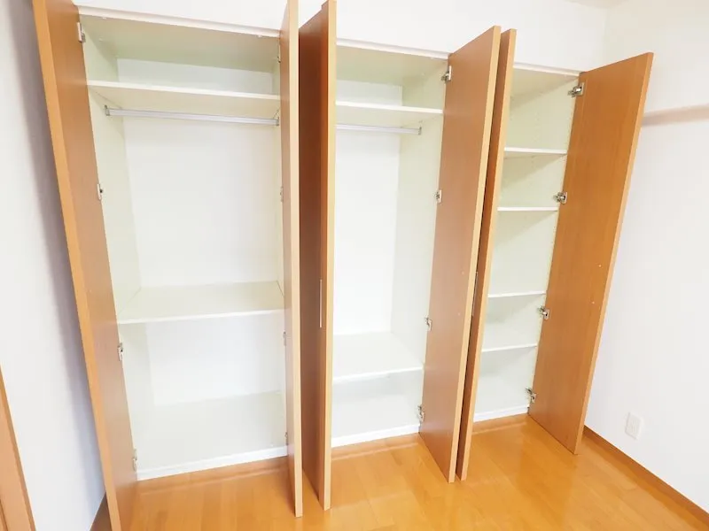 Residia Bunkyo Hongo - Interior - ["Fixture", "Shelving", "Wood"]