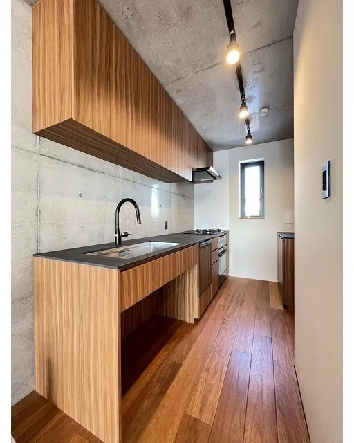 Bankan - Interior - ["Wood", "Flooring", "Kitchen"]