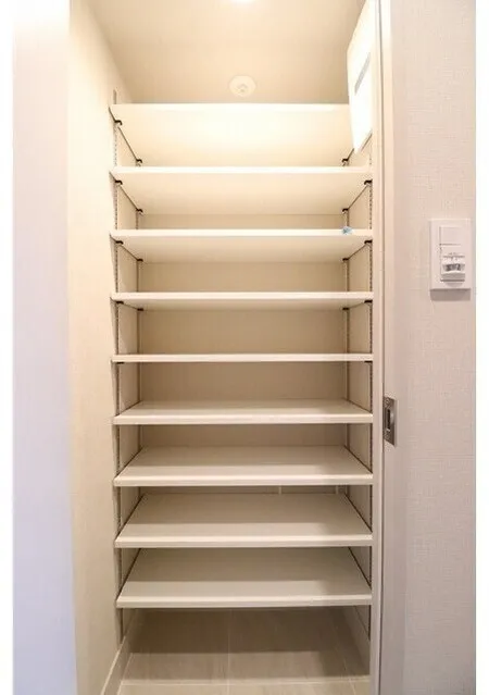 ORSUS Honjo Azumabashi - Interior - ["Shelving", "Wood", "Shelf"]