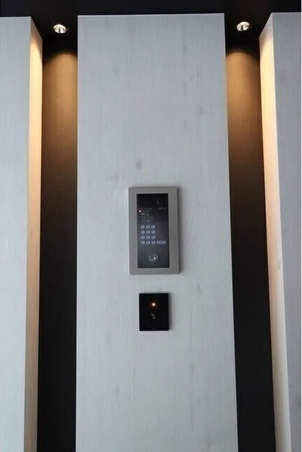 ORME COURT NIPPORI EAST - Other - ["Electronic device", "Technology", "Silver"]