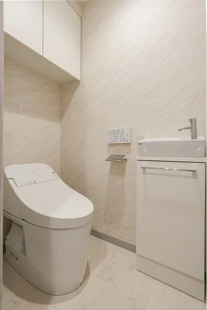 Comforia Liv Bunkyo Gokokuji - Interior - ["Flooring", "Floor", "Plumbing fixture"]